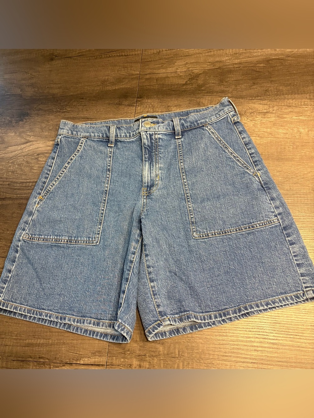 Banana Republic Women 26/6 High Rise Denim Jean Shorts Blue Utility Patch Pocket